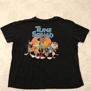 Vintage Space Jam Men's XXL T Shirt Looney Tunes‎  Lebron James Tune Squad